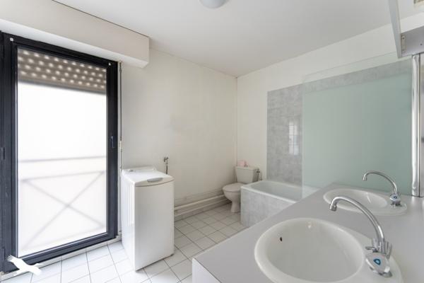 Appartement à vendre |                                       Bordeaux |                                        4 pièces  |  92 m²