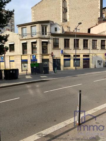 Immeuble à vendre à Saint-Étienne (42000)