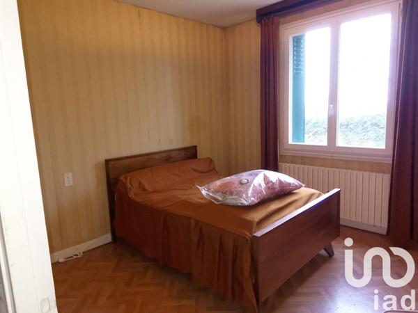 Maison 4 pièces de 88 m² à Aigurande (36140)