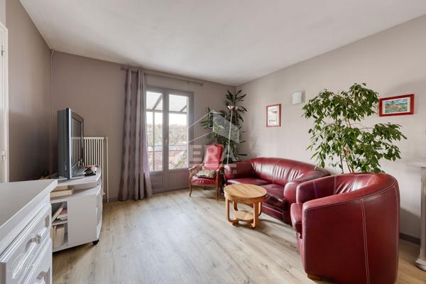 Sèvres Rive Gauche - Maison familiale 5 chambres, jardin sans vis-à-vis, garage - Ligne N