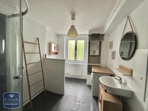 Appartement à louer 2 pièces 62.7m² Saint-Étienne (42000)