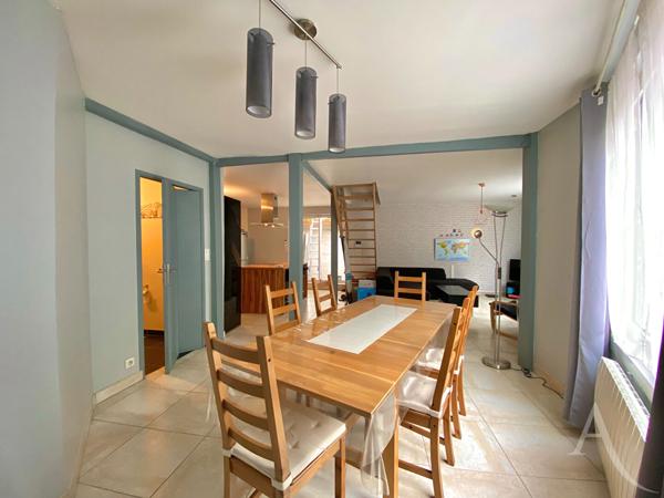 Appartement triplex quartier Séraucourt !
