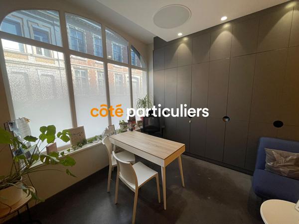 Vente Bureaux181,66 m² - 9 Pièces - DOUAI (59500)