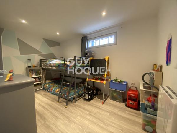 MAISON À VENDRE DE 7 PIÈCES DE 135,83 M²