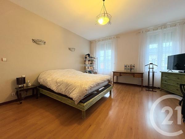 Maison à vendre  8 pièces - 230,22 m2 ST QUENTIN - 02