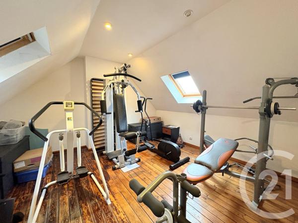 Maison à vendre  8 pièces - 230,22 m2 ST QUENTIN - 02