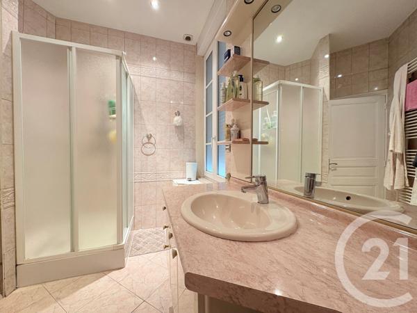 Maison à vendre  8 pièces - 230,22 m2 ST QUENTIN - 02