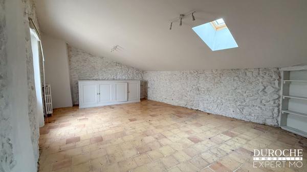 Maison de ville à vendre à Orange – 124 m² avec cour intérieure de 85 m²