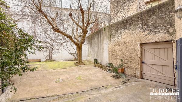 Maison de ville à vendre à Orange – 124 m² avec cour intérieure de 85 m²