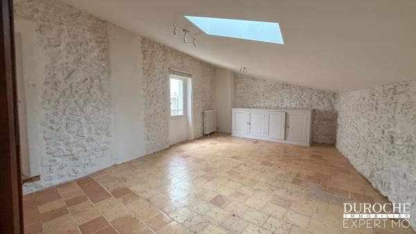 Maison de ville à vendre à Orange – 124 m² avec cour intérieure de 85 m²