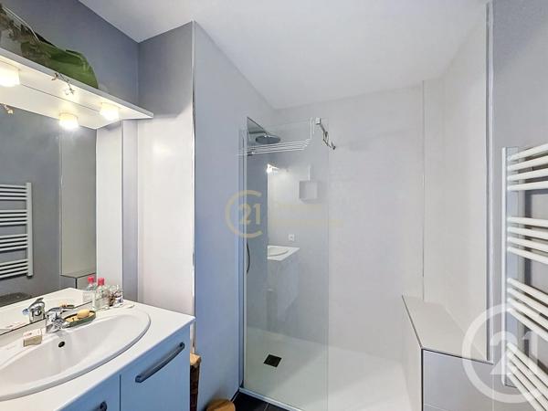 Appartement T3 à vendre  3 pièces - 63,19 m 2   RENNES  - 35