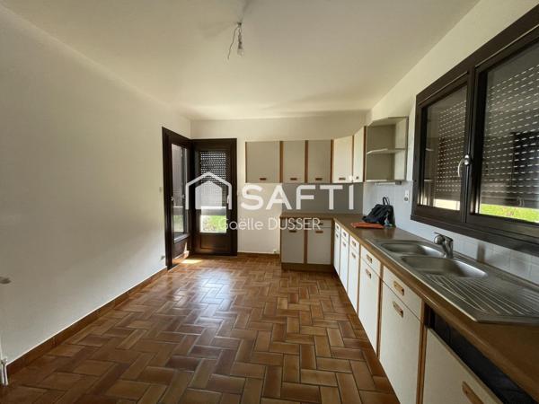 A Saint Eloy les Mines, très belle maison sur les hauteurs dominant les Combrailles