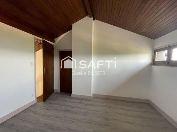 A Saint Eloy les Mines, très belle maison sur les hauteurs dominant les Combrailles