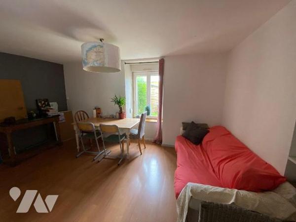 Maison à Vendre à Paimpol (22500) en Côtes-d'Armor (22)

Maison située au sein de la commune ...