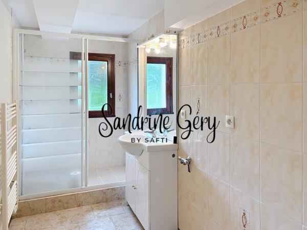 Pavillon à proximité des écoles à Pouancé