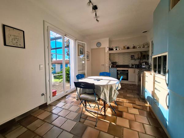 Perpignan SUD Villa 4 faces de Type 5 sur 4000m2 de terrain