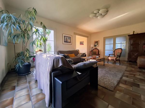 Perpignan SUD Villa 4 faces de Type 5 sur 4000m2 de terrain