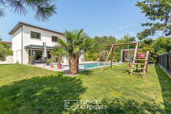 Maison contemporaine avec piscine