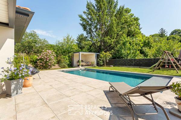 Maison contemporaine avec piscine