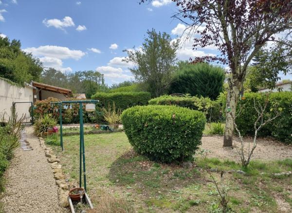 Maison à JONZAC, 17500 - 7 pièces 123m²