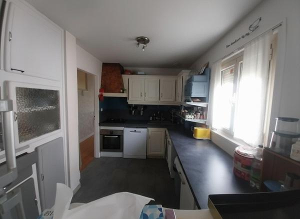 Maison à JONZAC, 17500 - 7 pièces 123m²