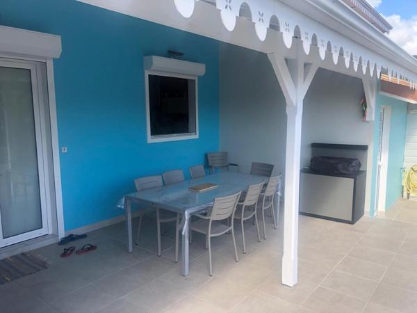 Maison T5 de standing avec piscine