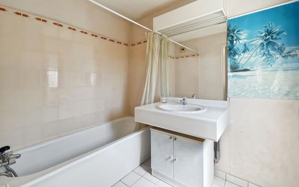 Appartement à vendre    2 pièces • 47 m2 Bondy