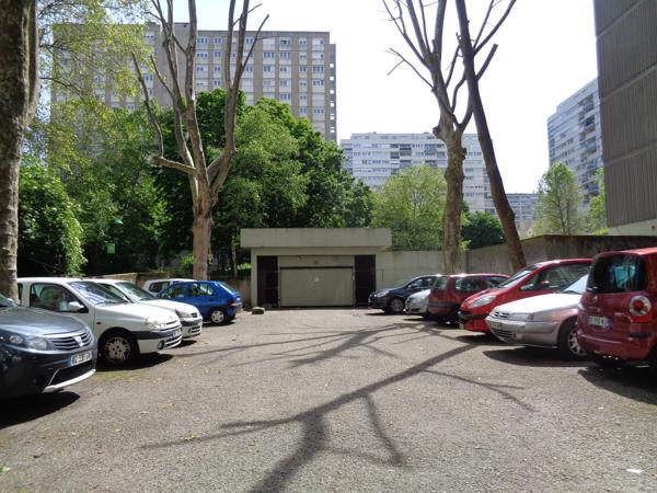 Parking · Location Villeurbanne (69100) 11m²