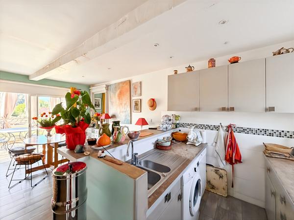 Immeuble composé de 2 appartements T2 avec terrasses 13380 Plan de cuques
