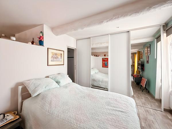 Immeuble composé de 2 appartements T2 avec terrasses 13380 Plan de cuques