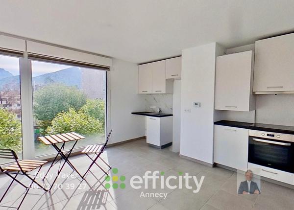 Appartement
         3 pièces
        - 70 m² 319 000 € *