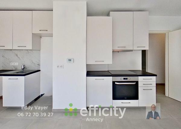 Appartement
         3 pièces
        - 70 m² 319 000 € *