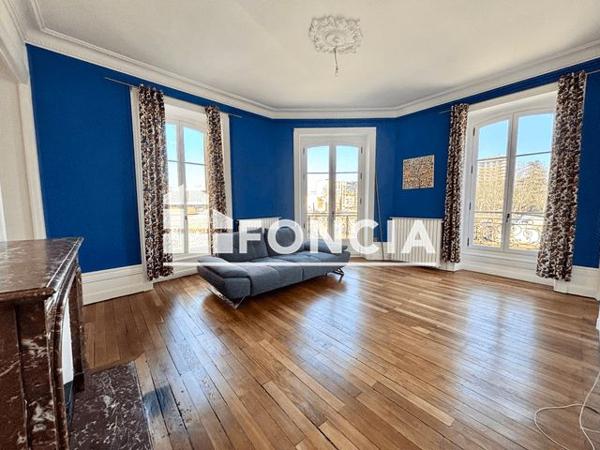 À vendre Appartement 6 pièces 149.84 m² - Roanne 42300