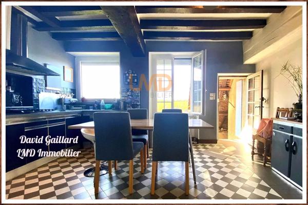 Maison de bourg - T5 - Cour- Proche Commodités -