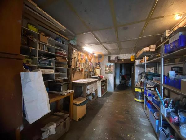 Maison de bourg - T5 - Cour- Proche Commodités -