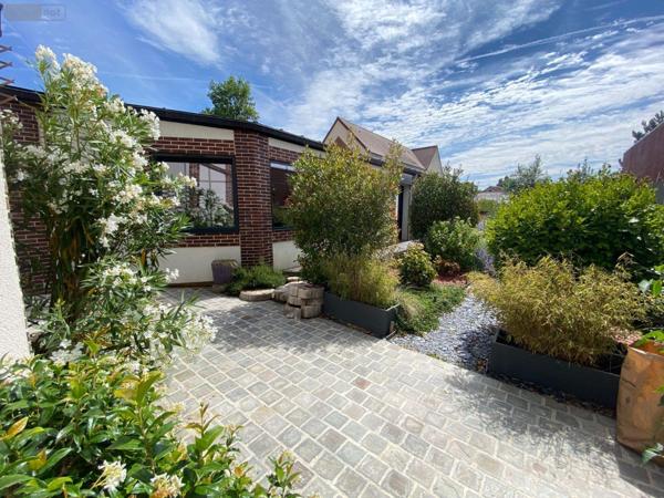 Maison à vendre à Luisant dans l'Eure-et-Loir (28600), ref : 451   
Quartier Maunoury