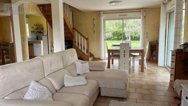 Maison à vendre à Saint-Roch dans l'Indre-et-Loire (37390), ref : 999/3764   
LUYNES