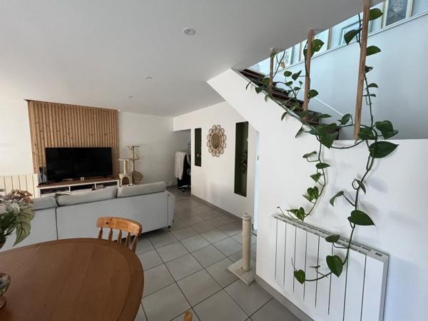 Maison à louer 860 € CC Quimperlé 3 p 73 m² DPE D