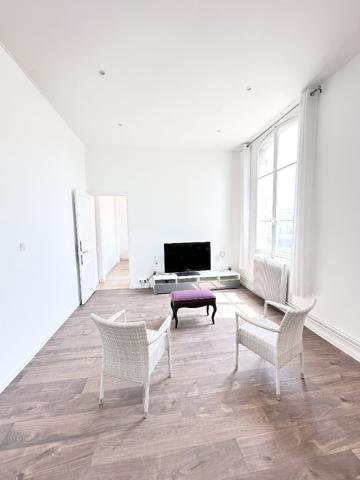 Appartement bourgeois à CANNES (06400)