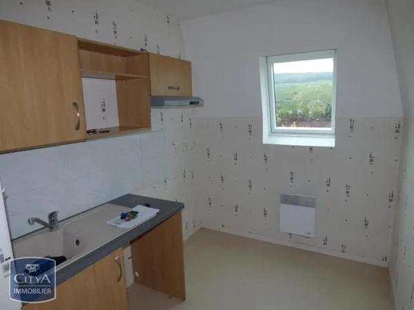 Appartement à louer 2 pièces 46.79m² Épernay (51200)