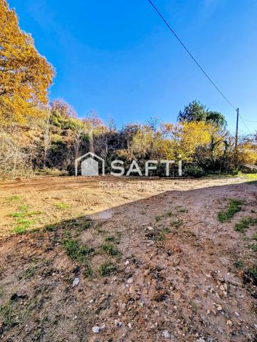 Maison proche des proximités avec un Grand Hangar