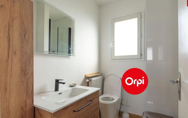 Maison à vendre    5 pièces • 178 m2 Saint-Priest