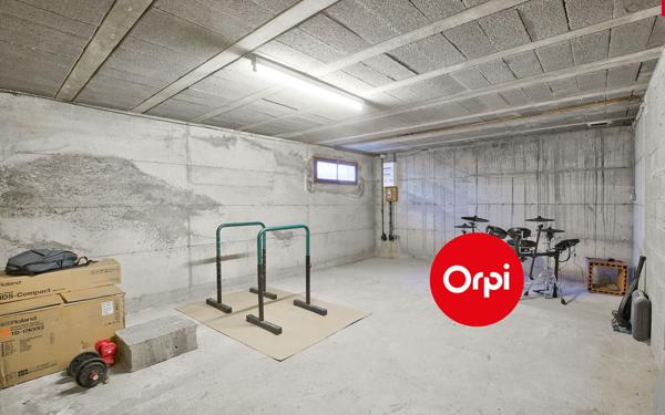 Maison à vendre    5 pièces • 178 m2 Saint-Priest