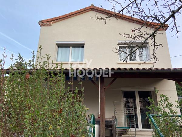 Hyper centre, familiale avec jardin, piscine et garage