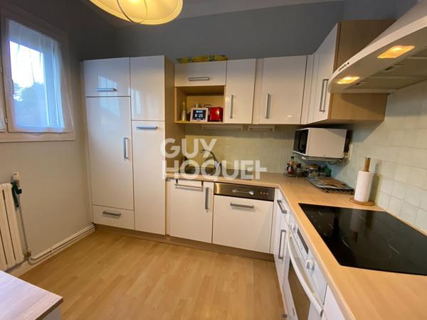 Hyper centre, familiale avec jardin, piscine et garage