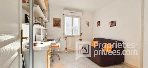 APPARTEMENT 3 PIECES AVEC JARDIN DE 50 M² ENVIRON