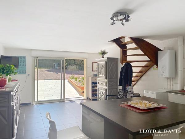 maison contemporaine familiale 263 m², 5 chambres sur terrain de plus de 2000m²