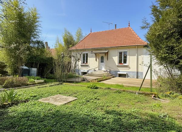 Charmante maison rénovée au coeur de Joué-lès-Tours ? Tout à pied, au calme absolu