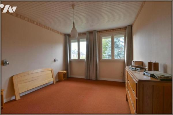MAISON 5 CHAMBRES LE RHEU CENTRE JARDIN GARAGE