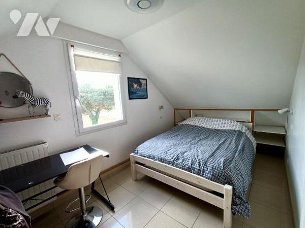 TRENTE CINQ NOTAIRES - à 1,5 km du centre-ville - maison indépendante de près de 140 m² habitab...
